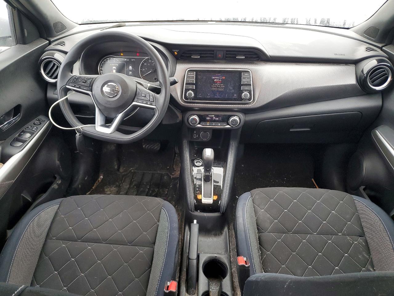 2018 NISSAN KICKS S photo 8