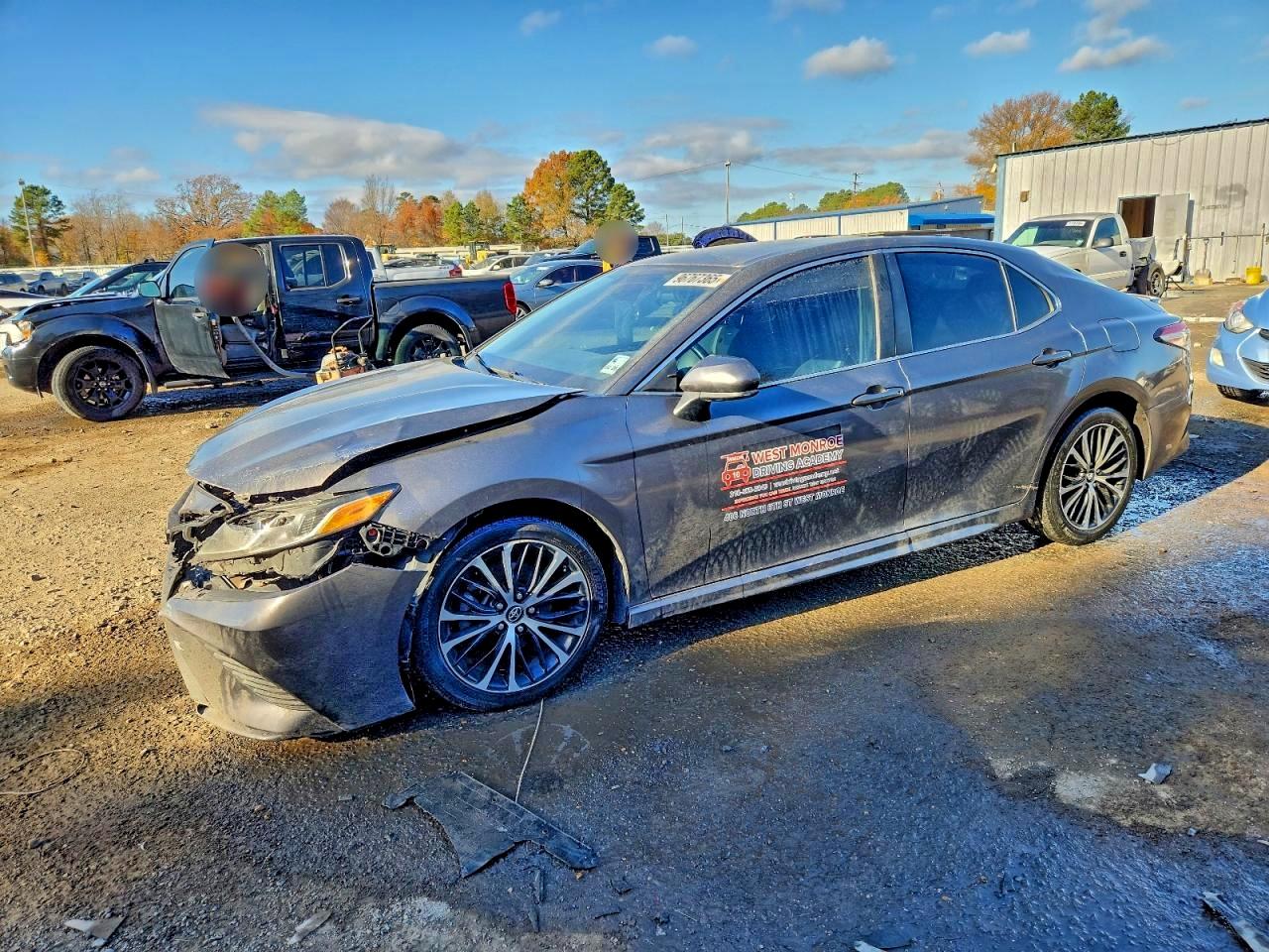 2019 TOYOTA CAMRY