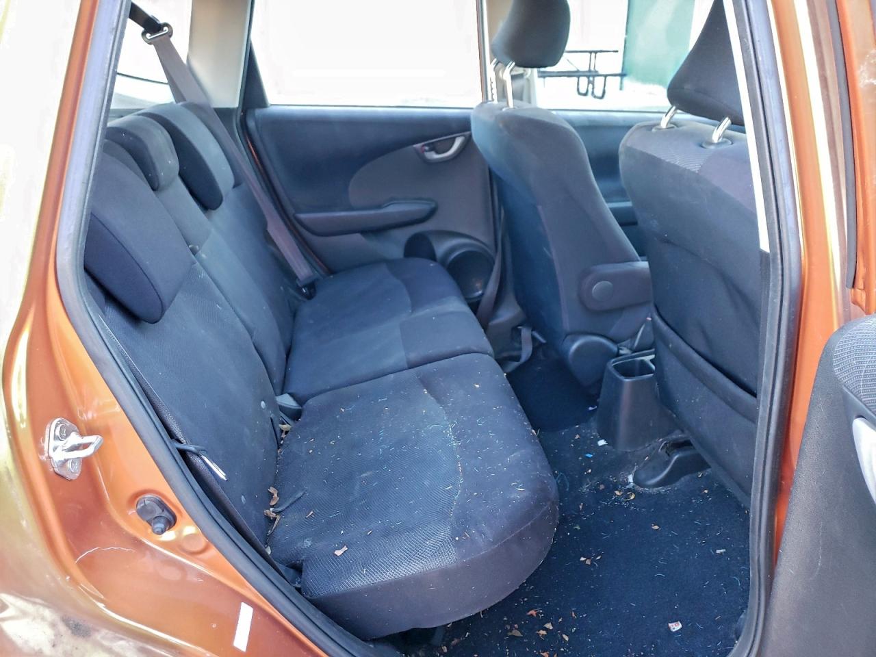 2011 HONDA FIT photo 19
