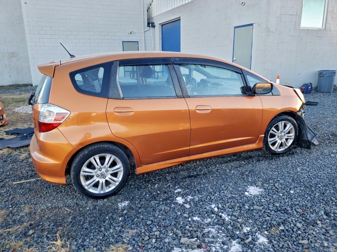 2011 HONDA FIT photo 5
