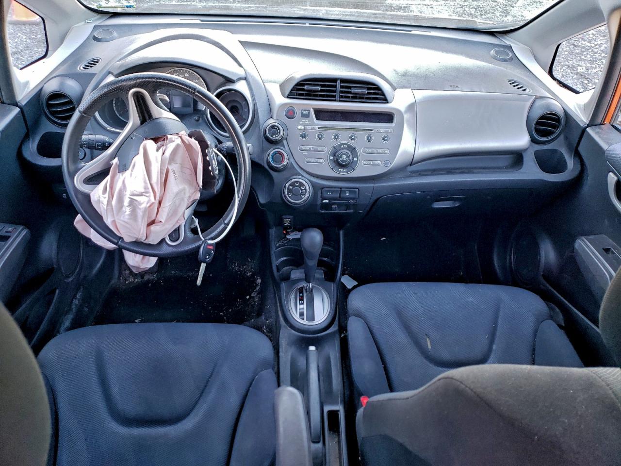 2011 HONDA FIT photo 15