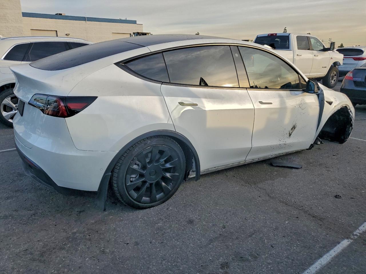 2021 TESLA MODEL Y photo 3