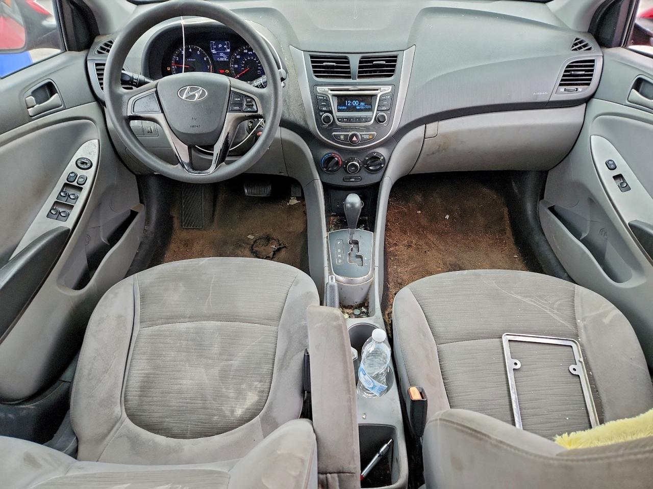 2017 HYUNDAI ACCENT SE photo 8