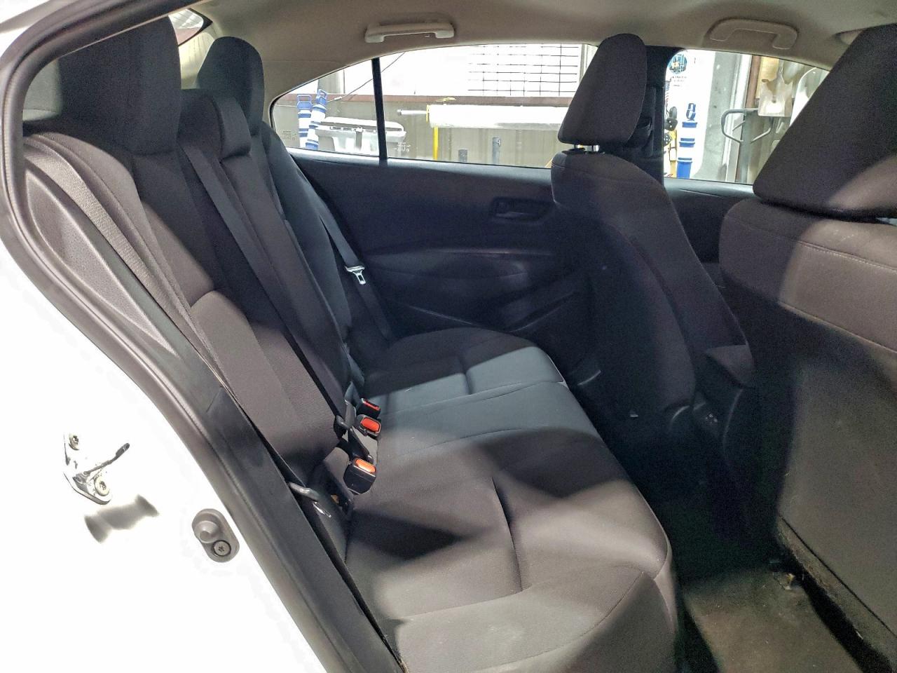 2023 TOYOTA COROLLA LE photo 10