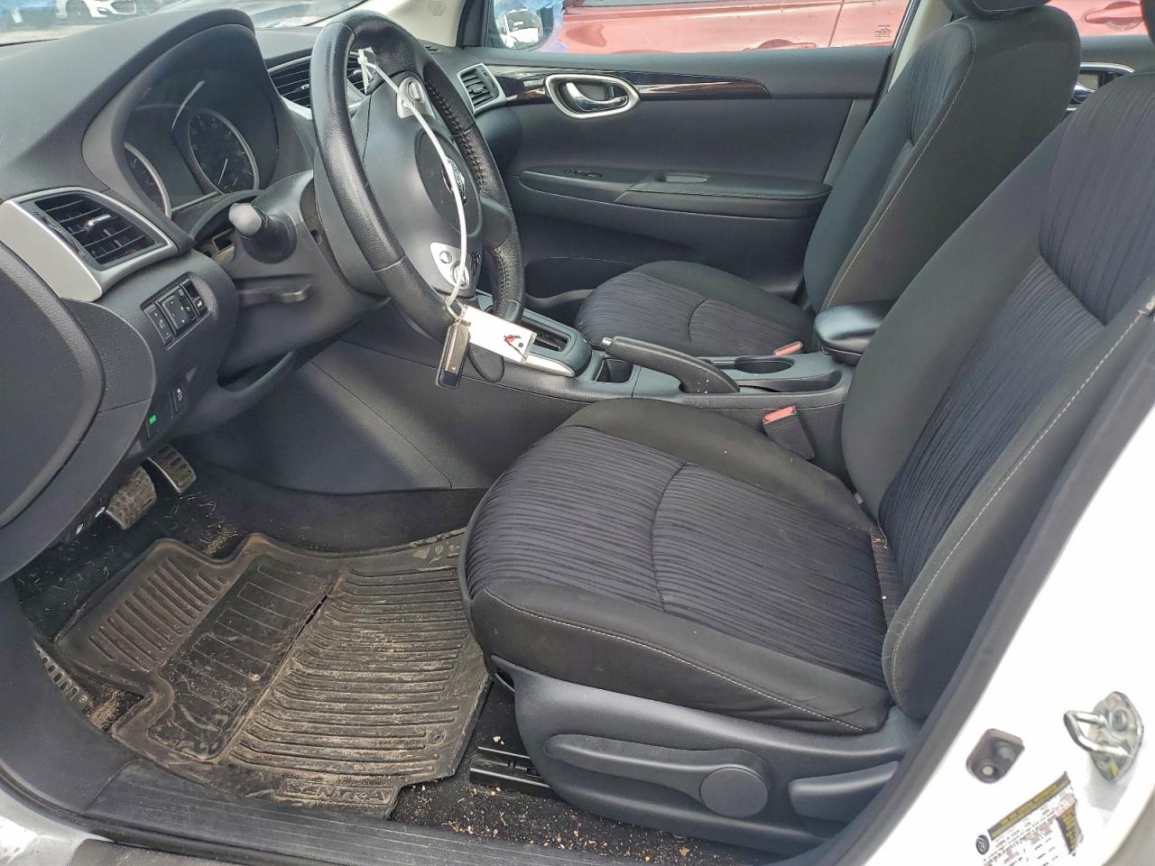 2019 NISSAN SENTRA S photo 7