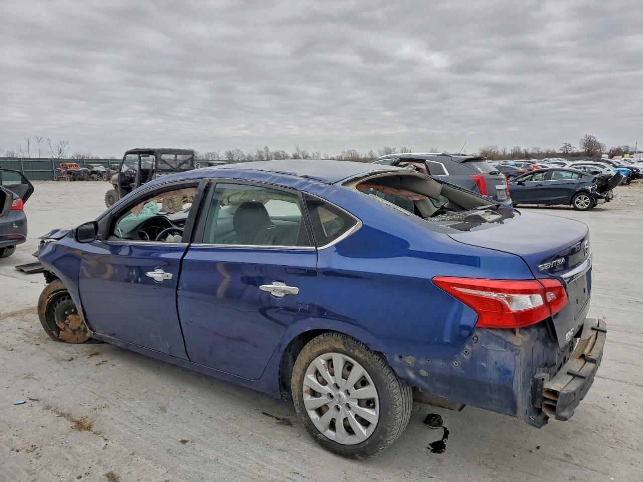 2019 NISSAN SENTRA S photo 3