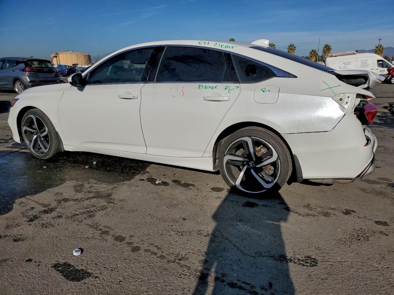 2018 HONDA ACCORD SPORT photo 2