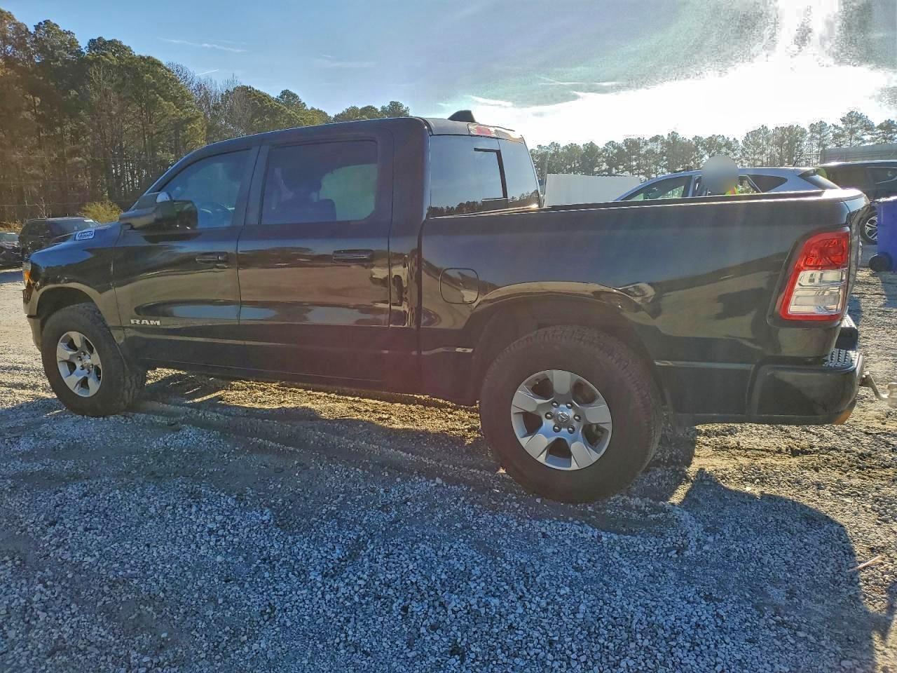 2019 RAM 1500 BIG HORN/LONE STAR photo 2