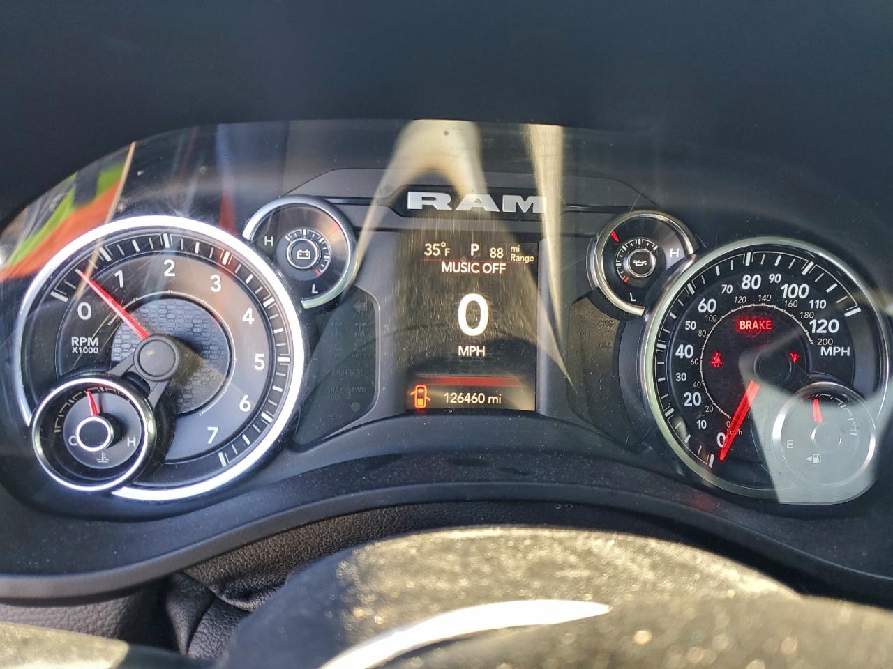 2019 RAM 1500 BIG HORN/LONE STAR photo 9