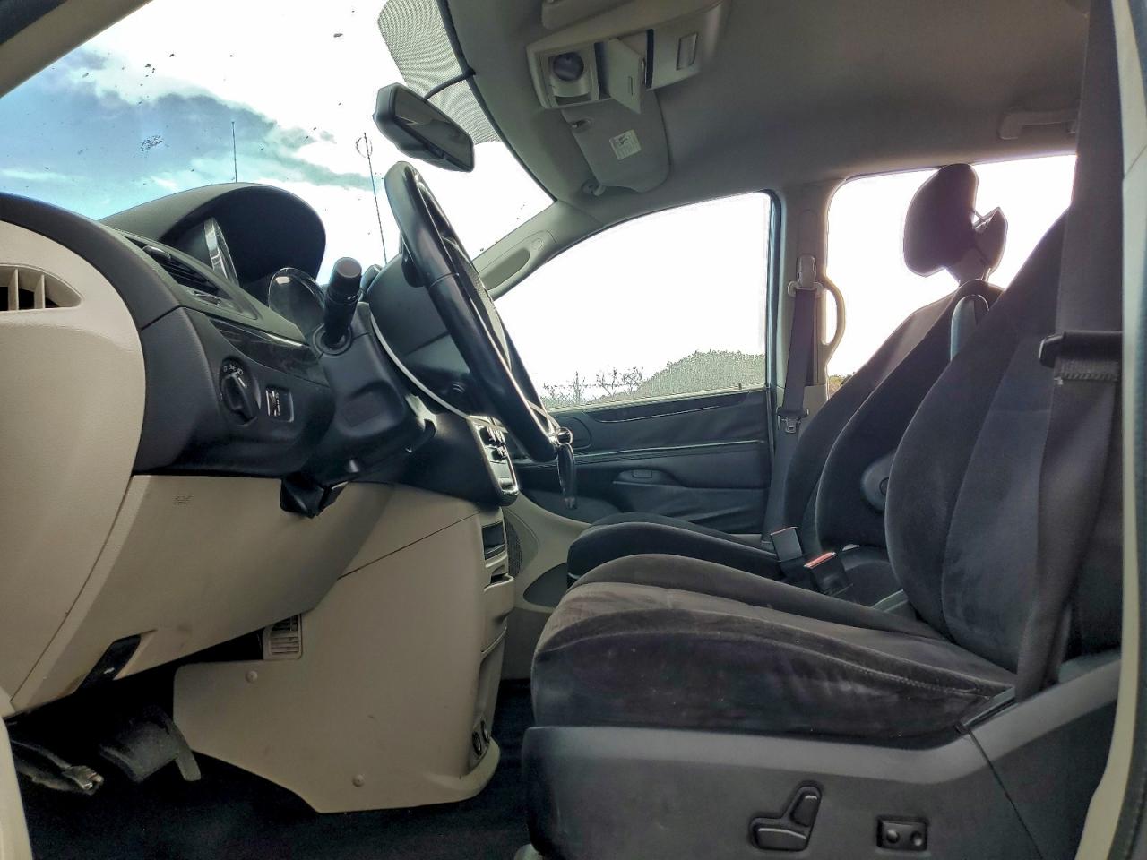 2013 DODGE GRAND CARAVAN SE photo 7