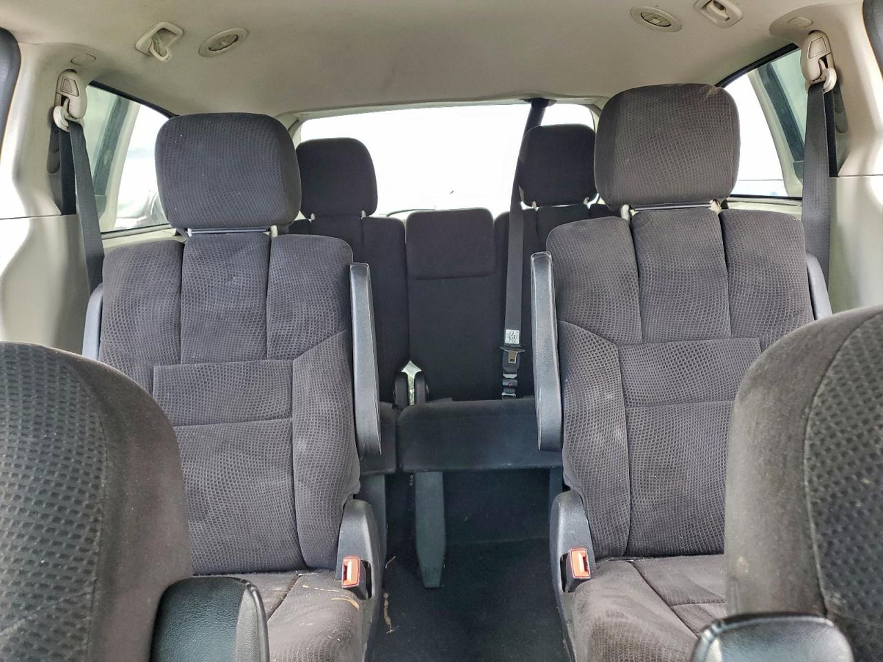 2013 DODGE GRAND CARAVAN SE photo 10