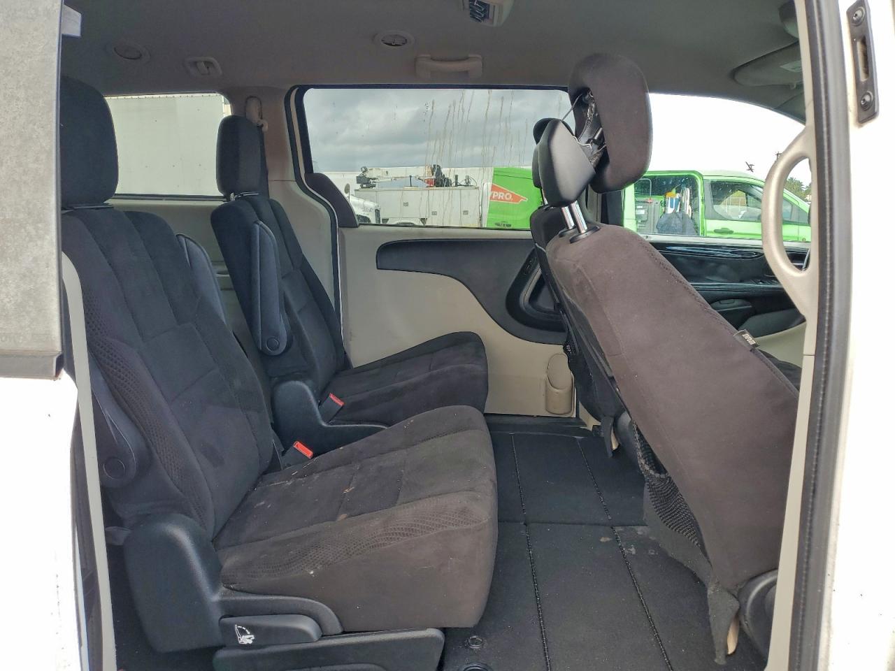 2013 DODGE GRAND CARAVAN SE photo 11