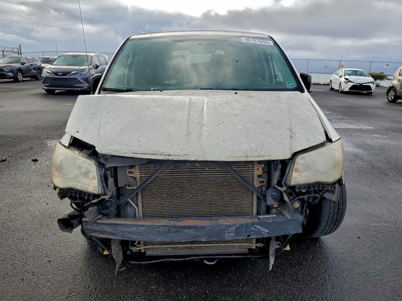 2013 DODGE GRAND CARAVAN SE photo 5