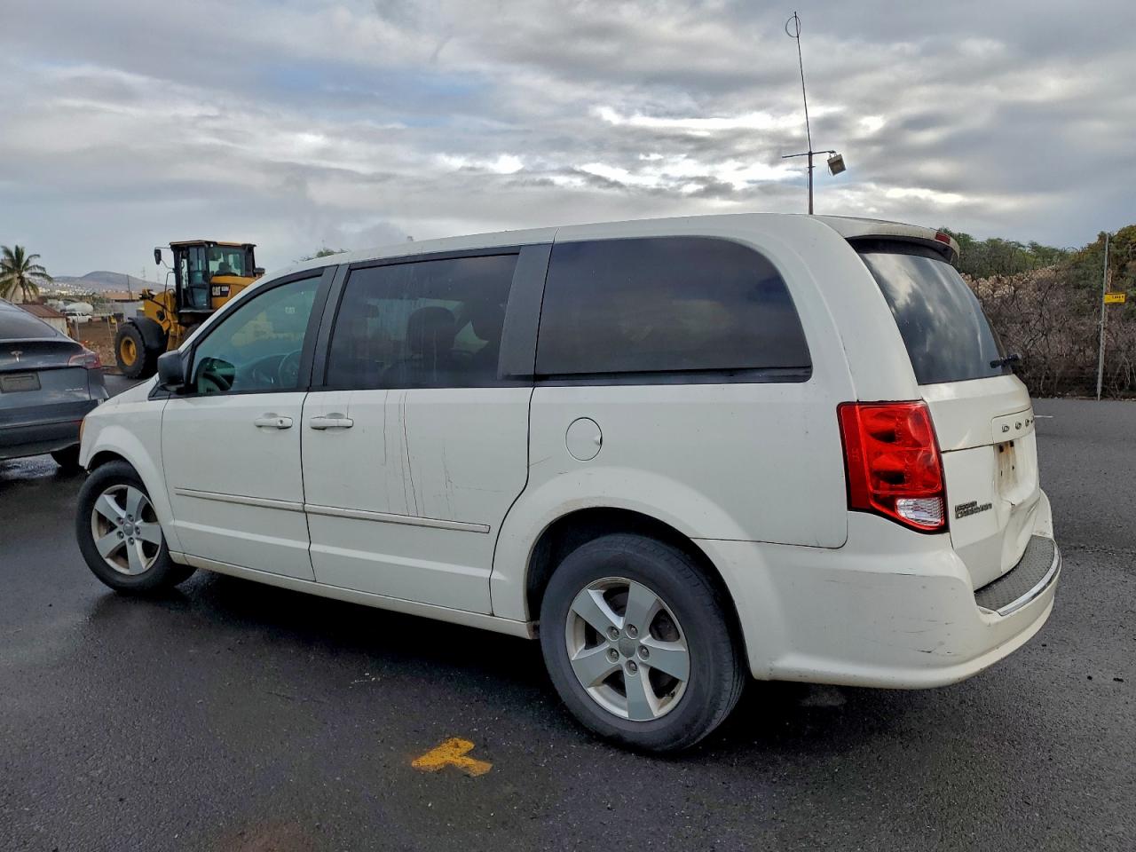2013 DODGE GRAND CARAVAN SE photo 2