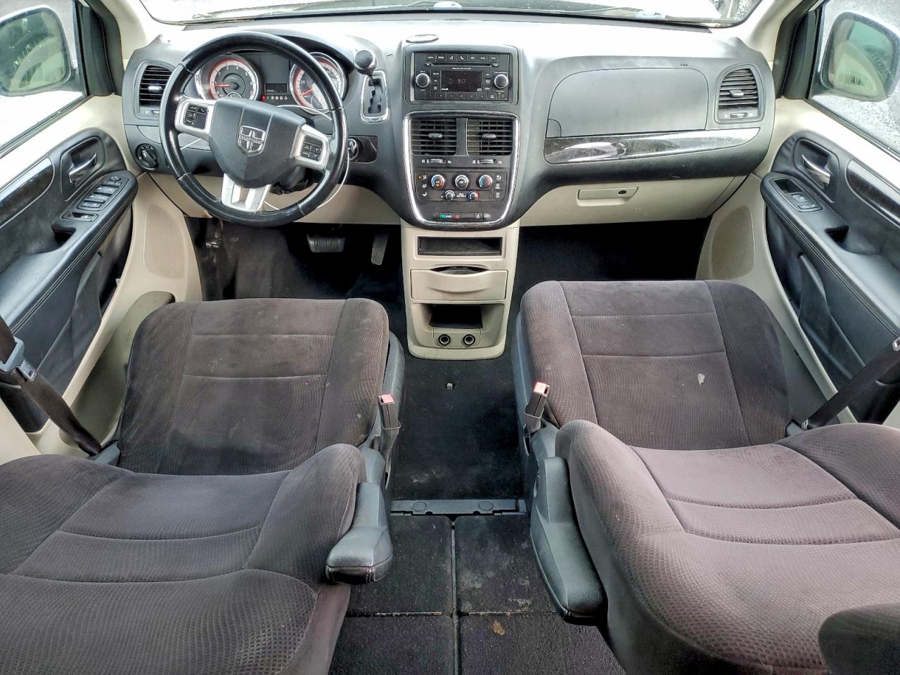 2013 DODGE GRAND CARAVAN SE photo 8