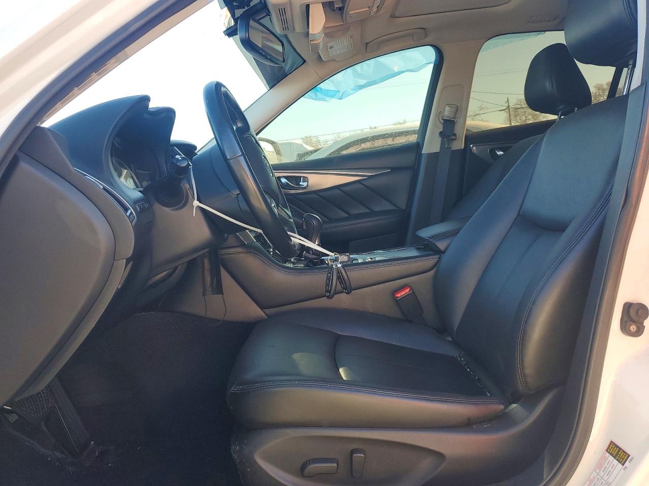 2015 INFINITI Q50 BASE photo 7