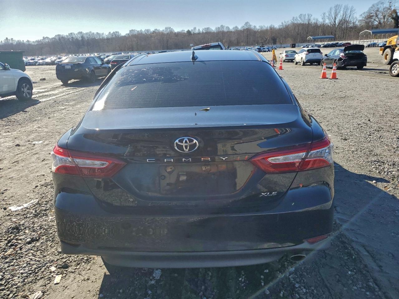 2019 TOYOTA CAMRY L photo 16