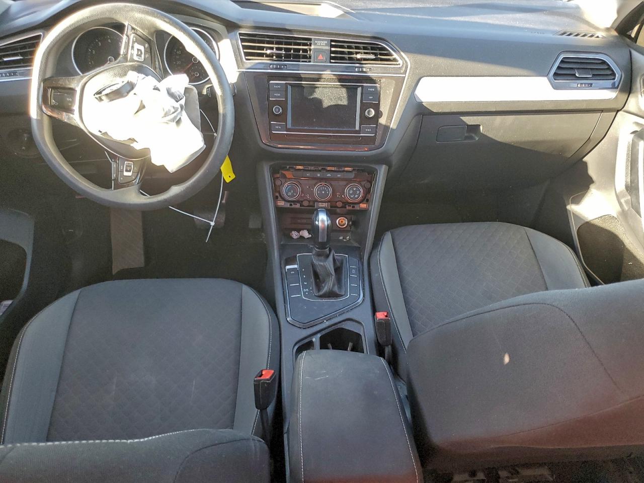 2021 VOLKSWAGEN TIGUAN S photo 15
