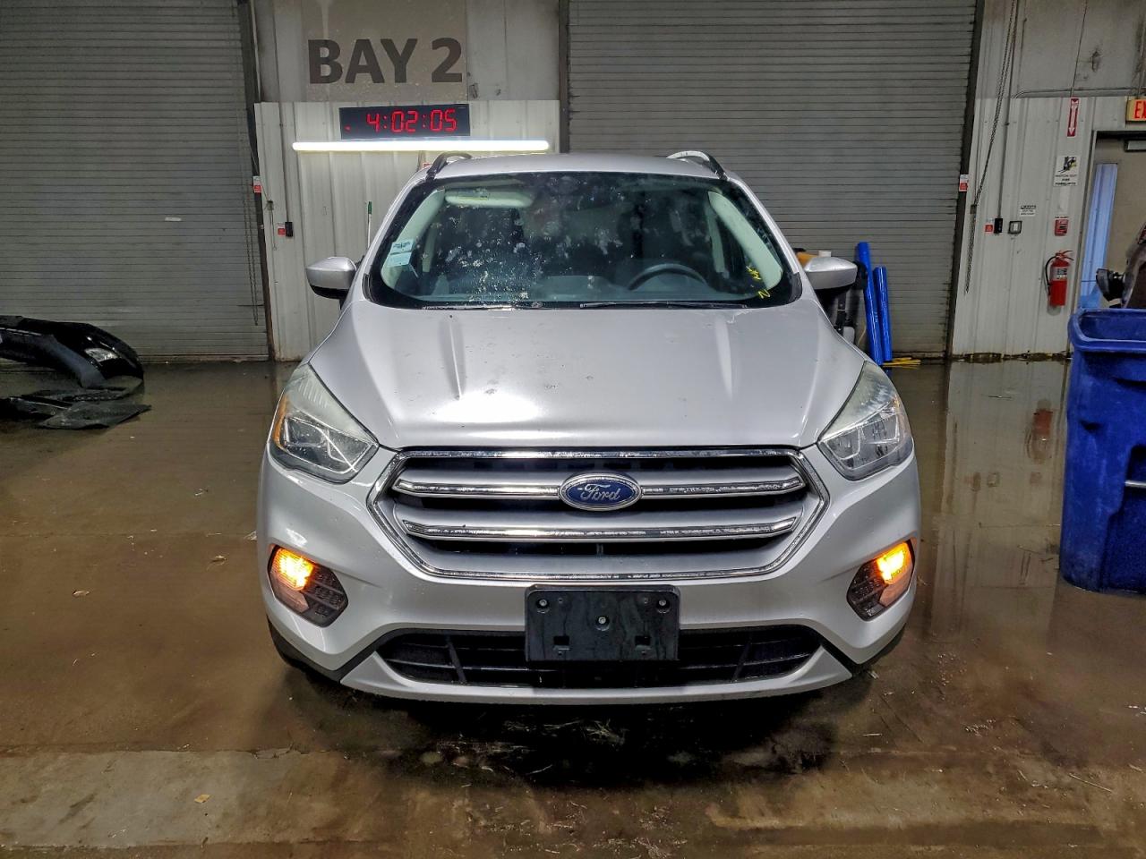 2017 FORD ESCAPE SE photo 9
