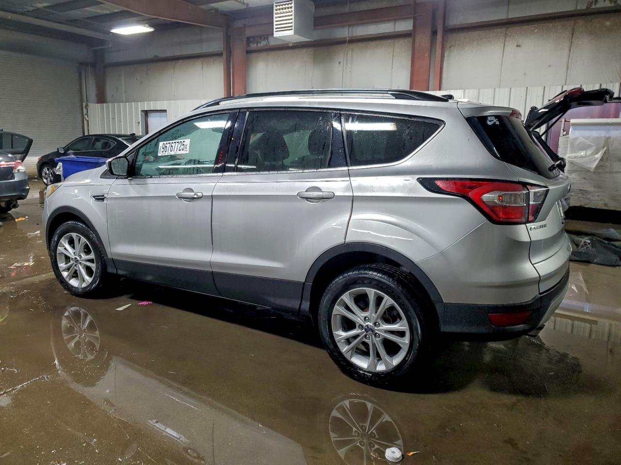 2017 FORD ESCAPE SE photo 3