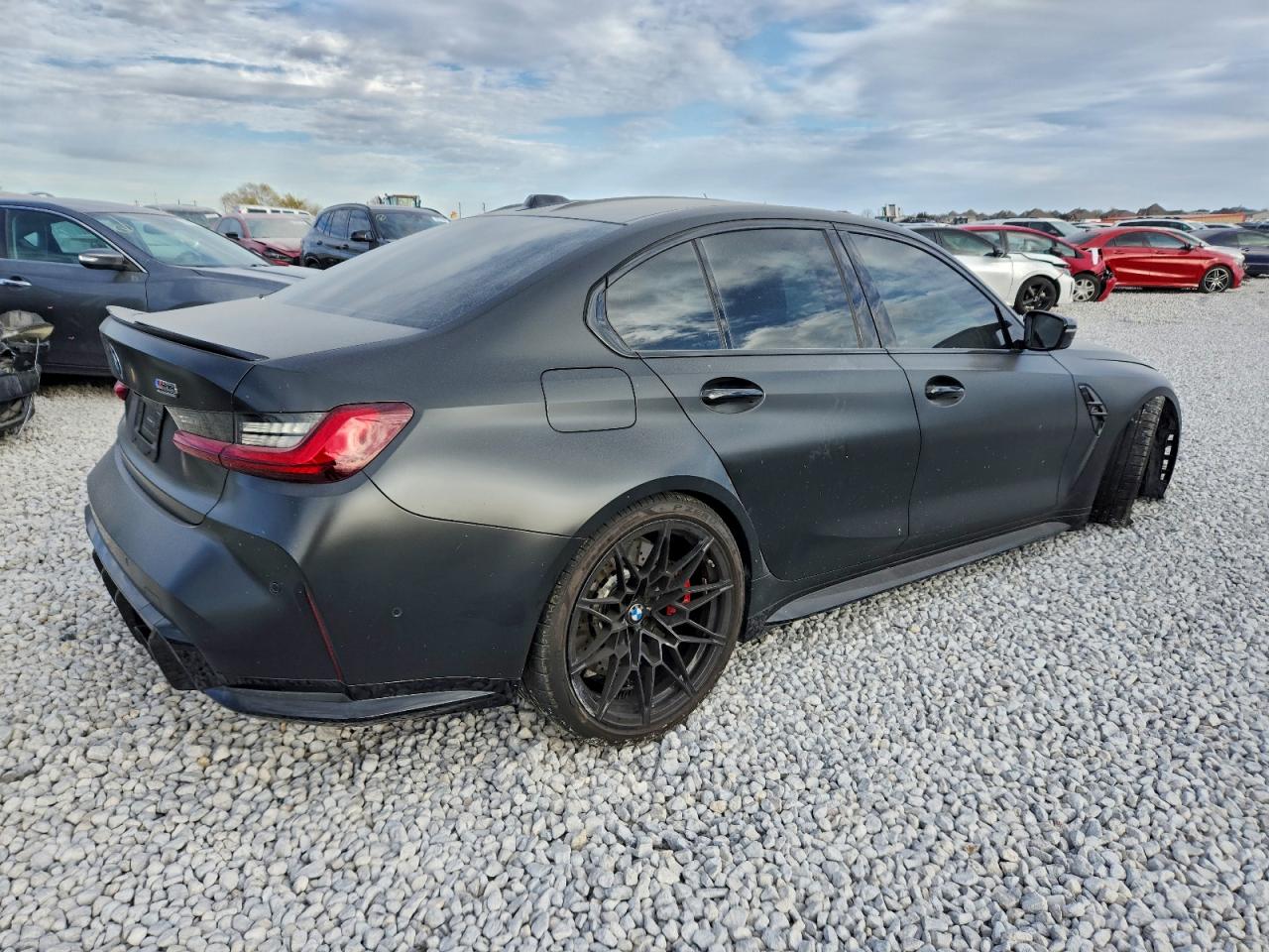 2025 BMW M3 COMPETITION photo 3