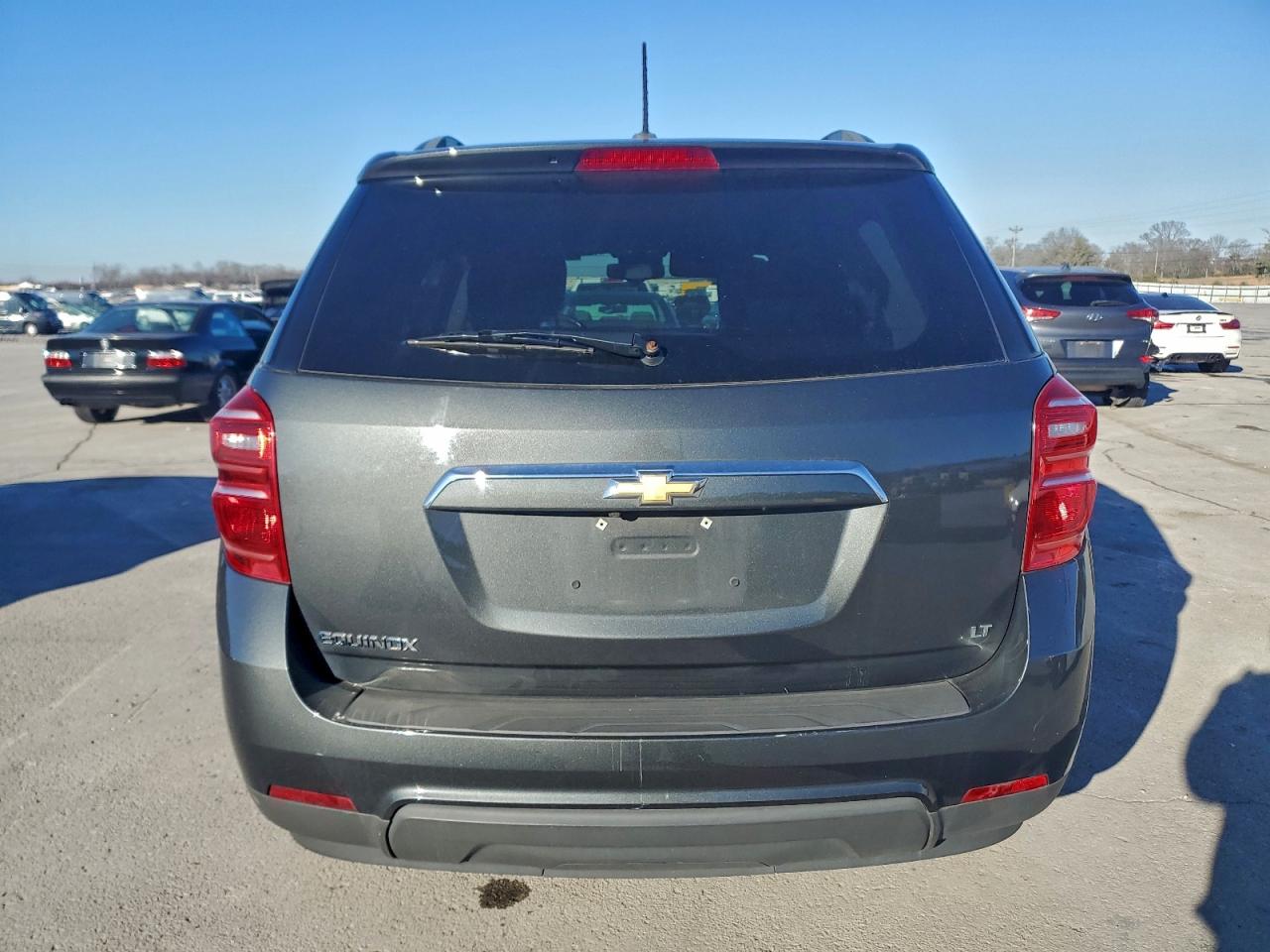2017 CHEVROLET EQUINOX LT photo 6