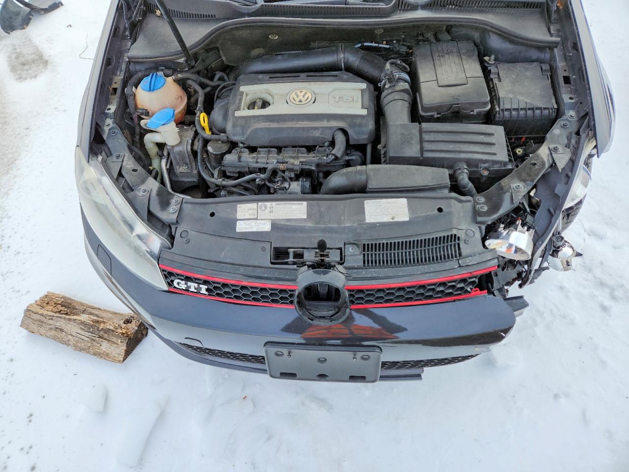 2013 VOLKSWAGEN GTI photo 11