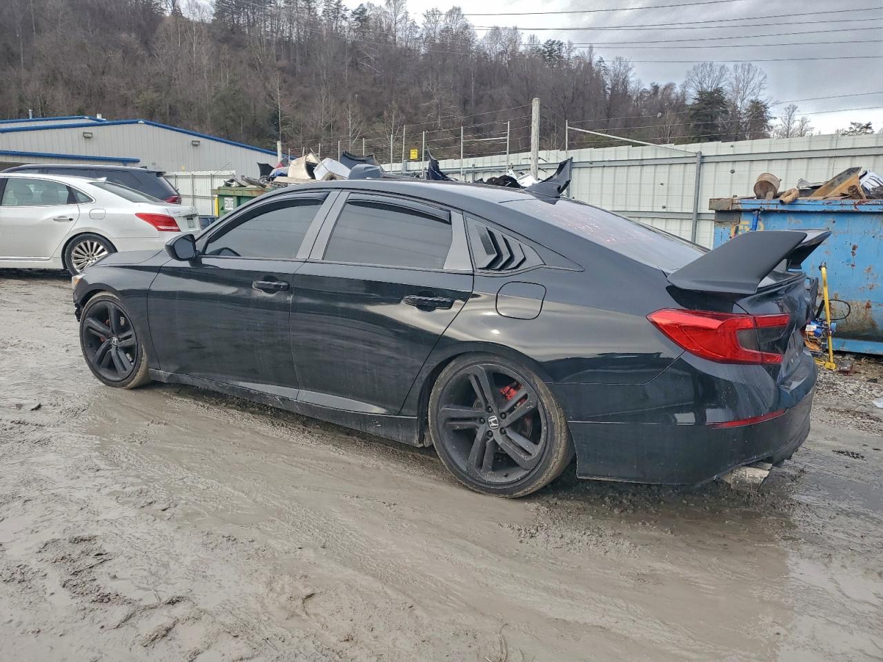 2018 HONDA ACCORD SPORT photo 2