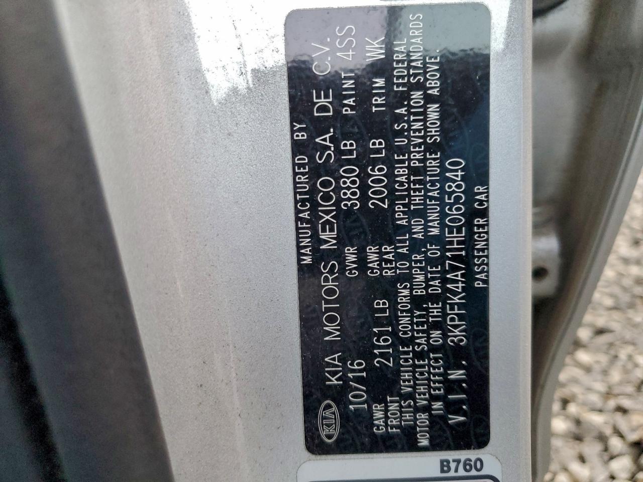 2017 KIA FORTE LX photo 12