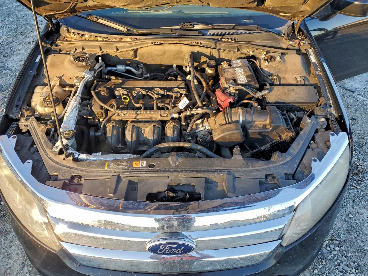 2011 FORD FUSION SE photo 11