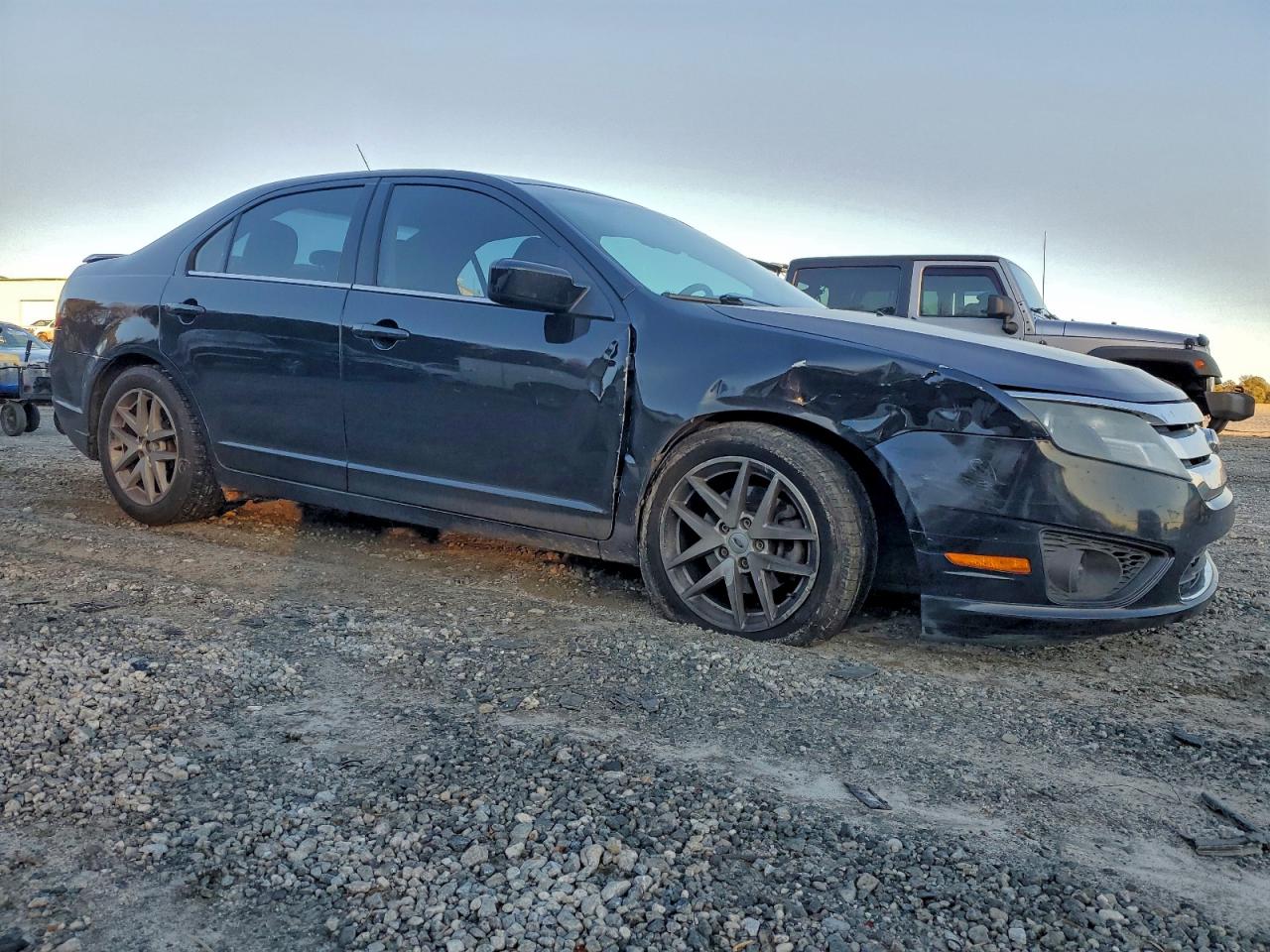 2011 FORD FUSION SE photo 4
