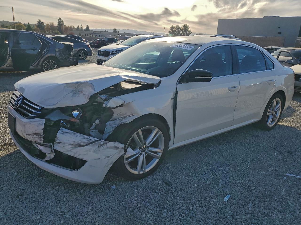 2015 VOLKSWAGEN PASSAT