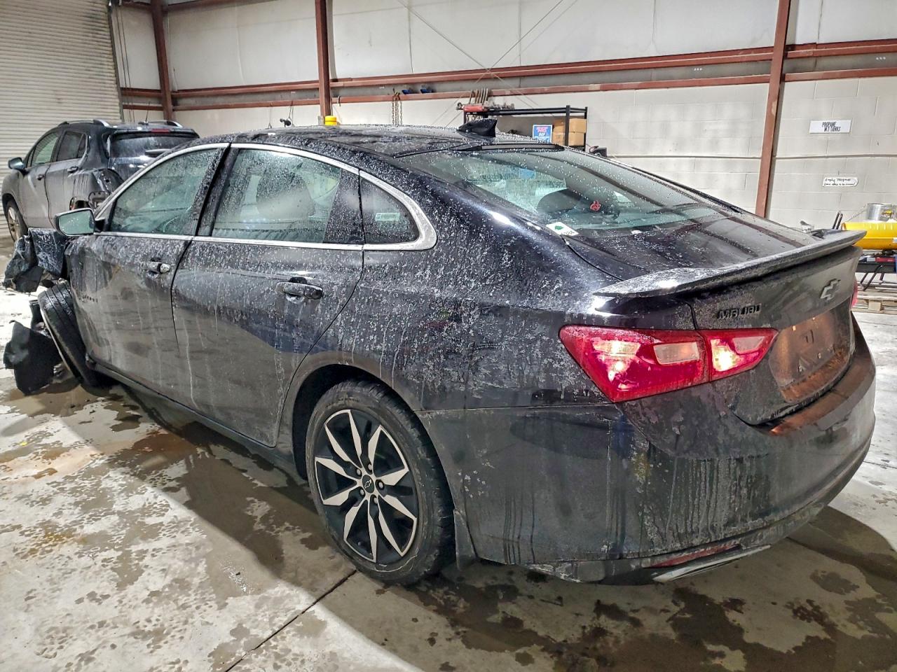 2021 CHEVROLET MALIBU RS photo 2