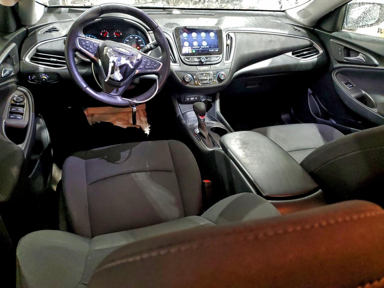 2021 CHEVROLET MALIBU RS photo 8
