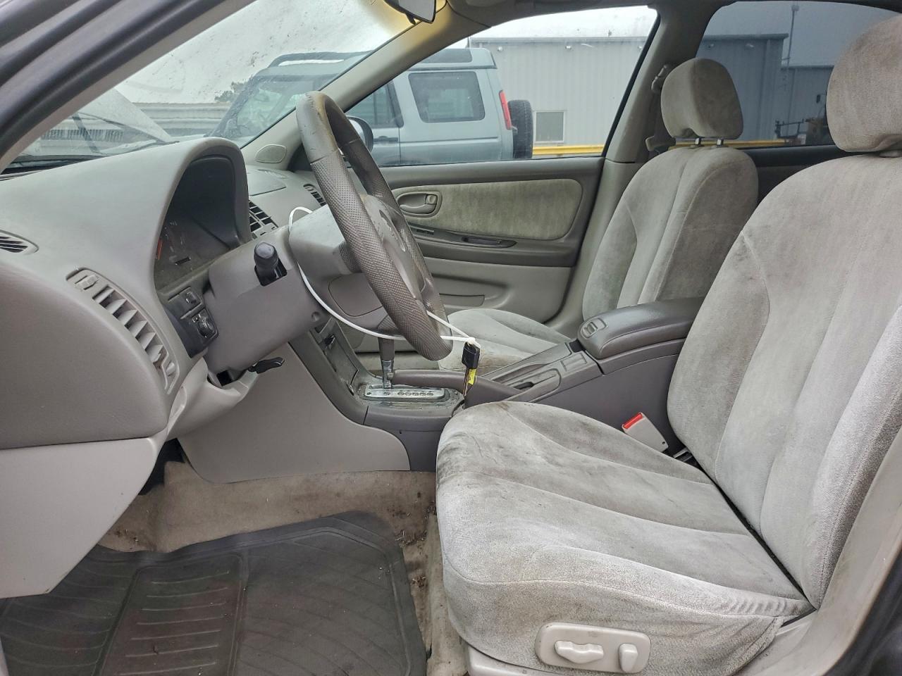 2000 NISSAN MAXIMA GLE photo 7