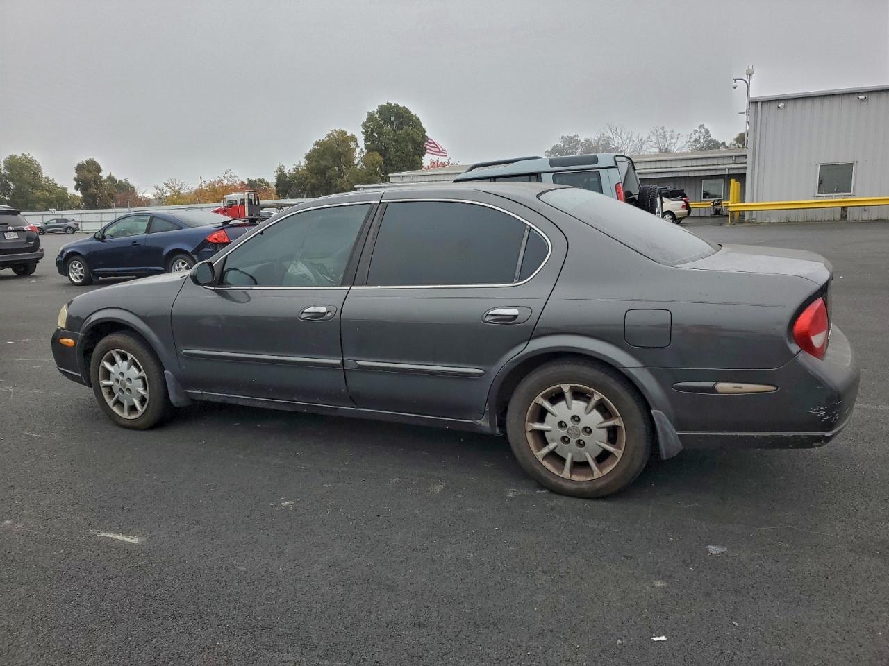 2000 NISSAN MAXIMA GLE photo 2