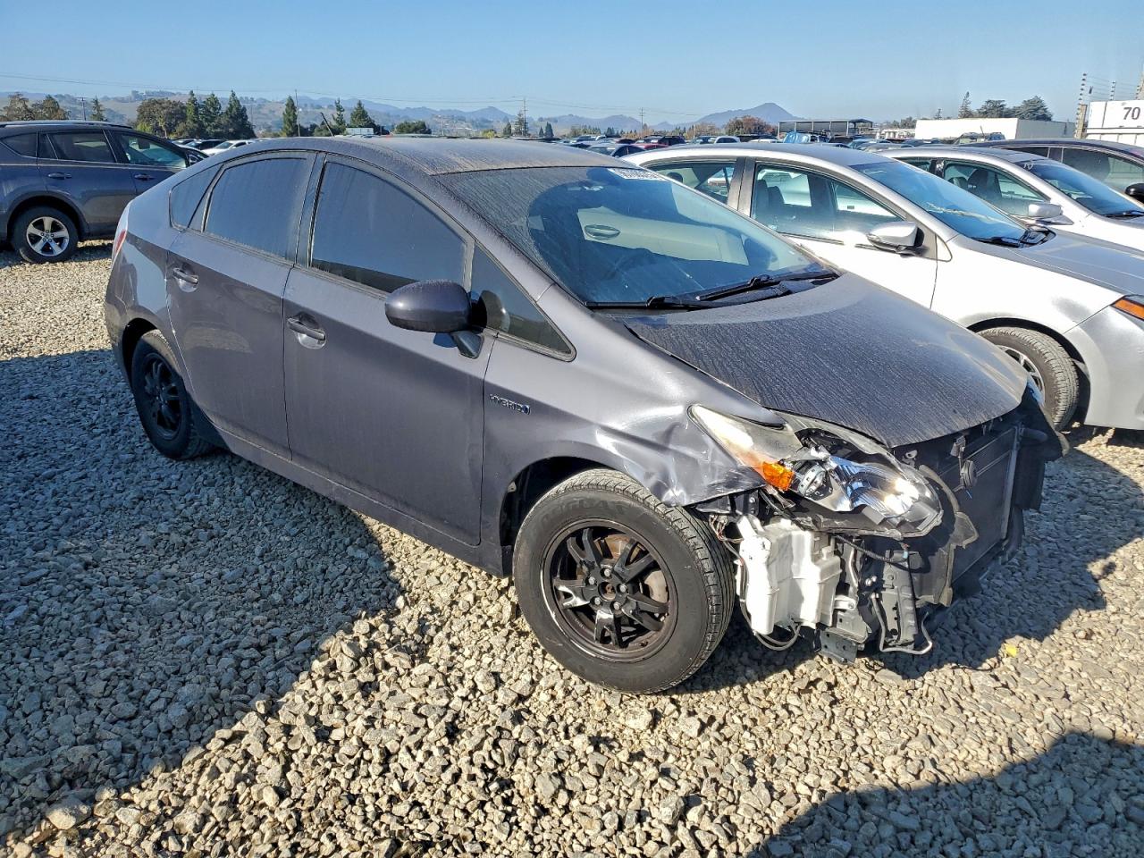 2013 TOYOTA PRIUS photo 4