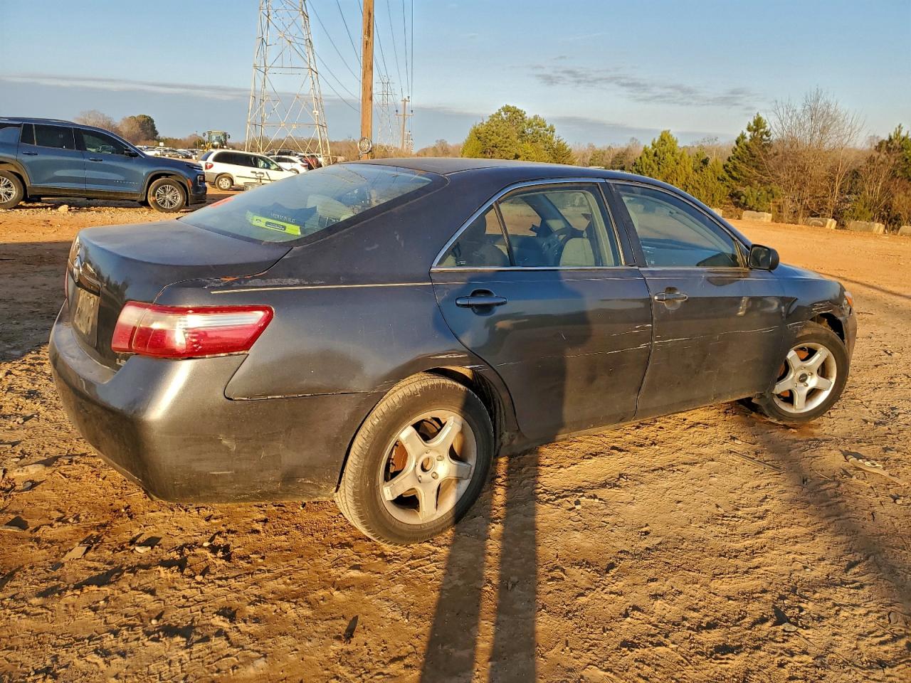 2007 TOYOTA CAMRY LE photo 3