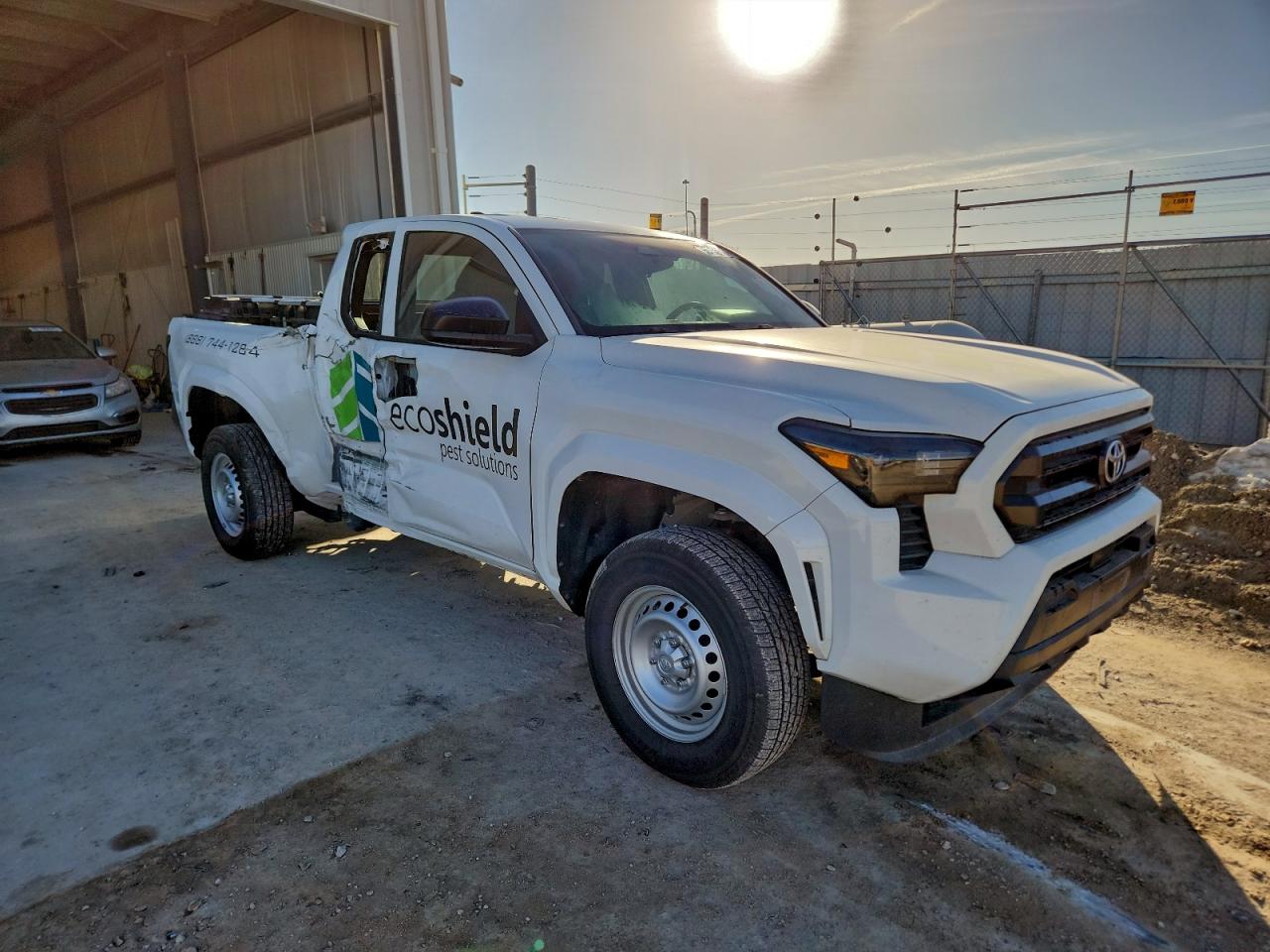2025 TOYOTA TACOMA XTRACAB photo 4