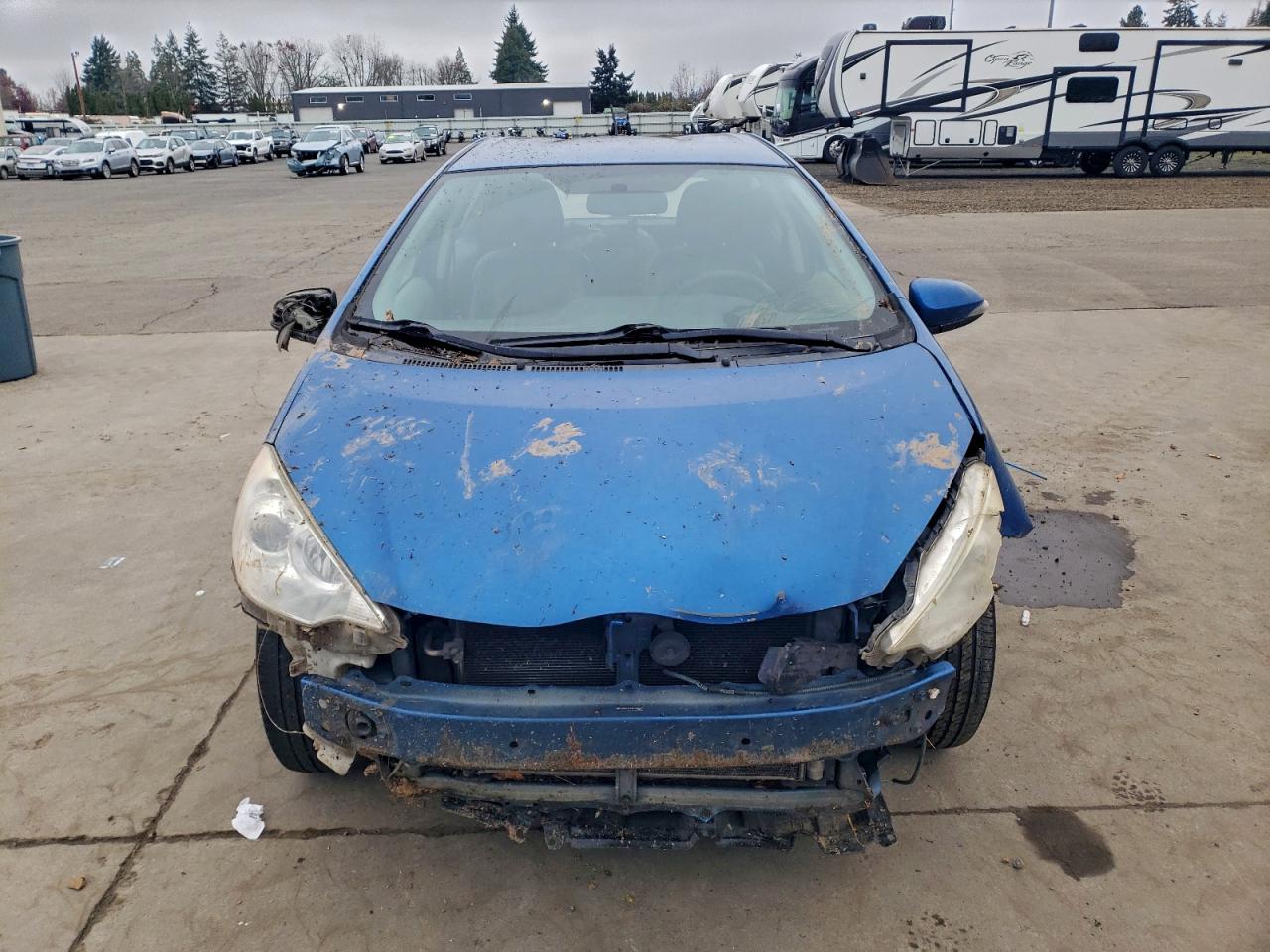 2013 TOYOTA PRIUS C photo 5