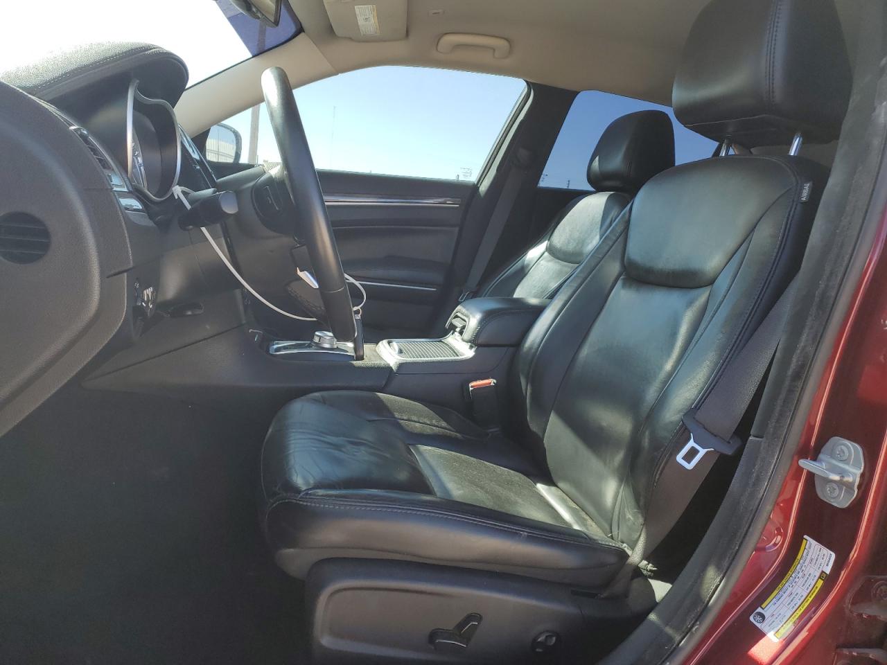 2021 CHRYSLER 300 TOURING photo 7