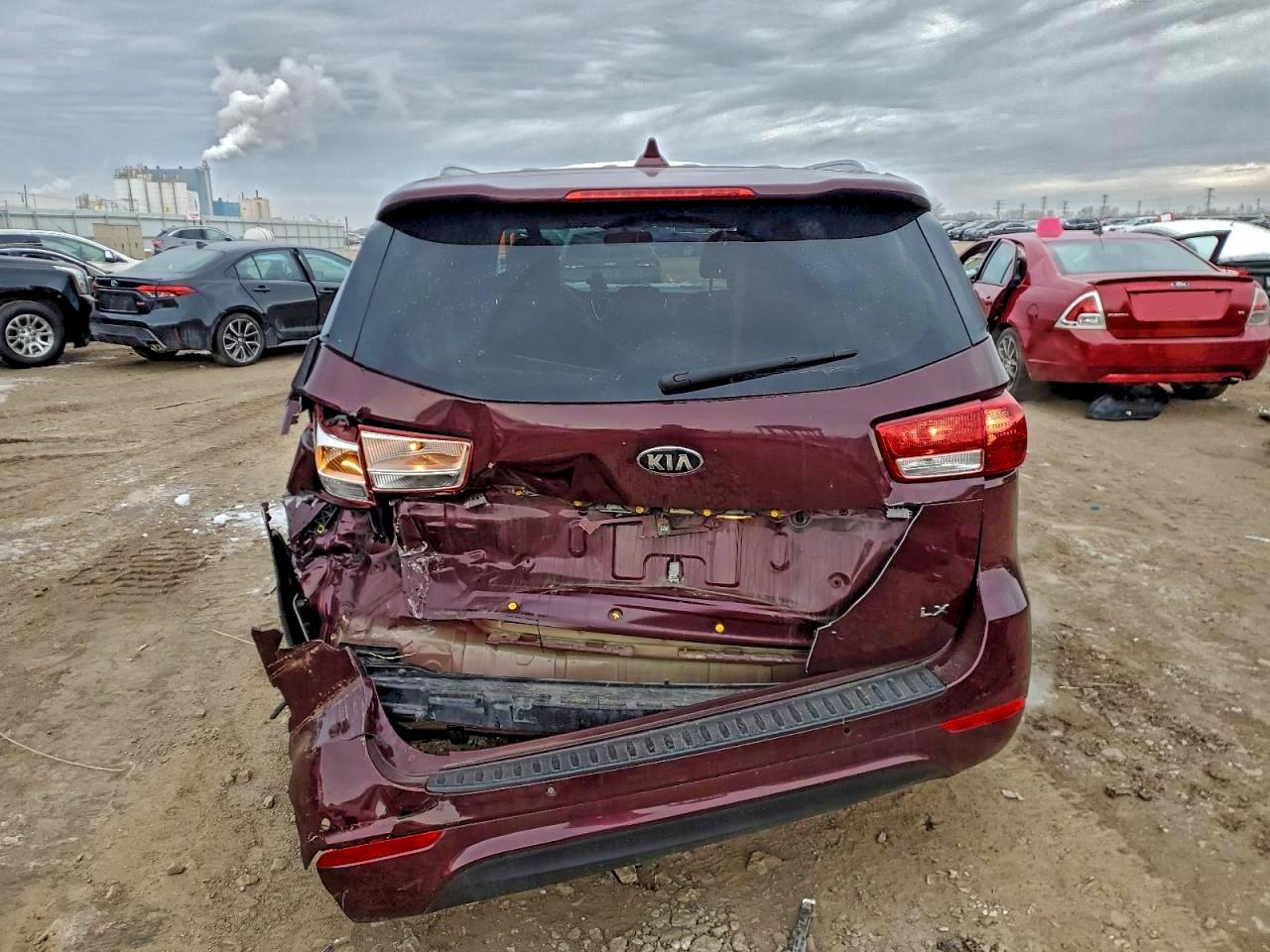 2017 KIA SEDONA LX photo 6