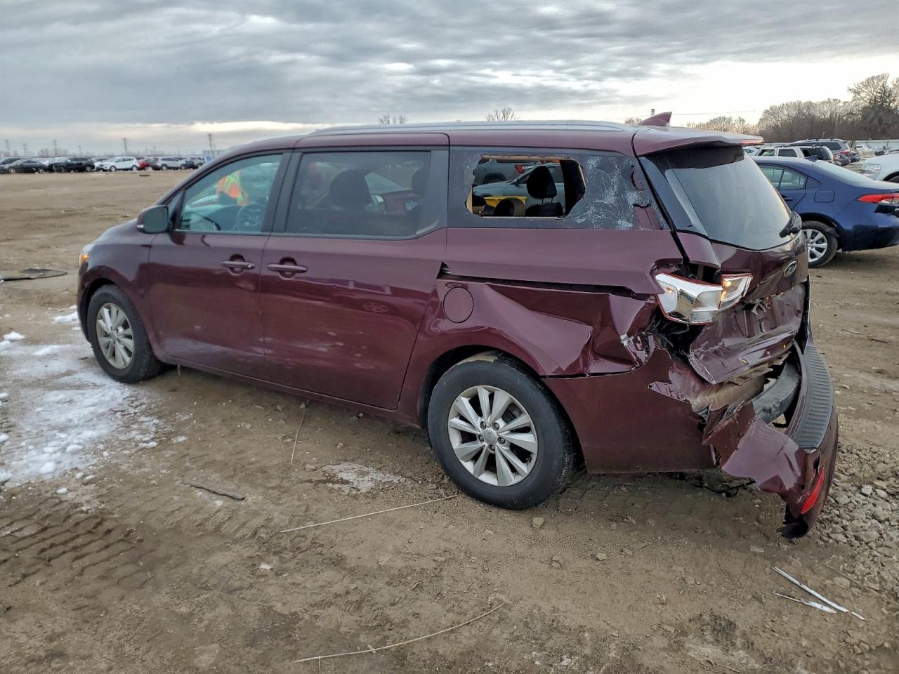 2017 KIA SEDONA LX photo 2
