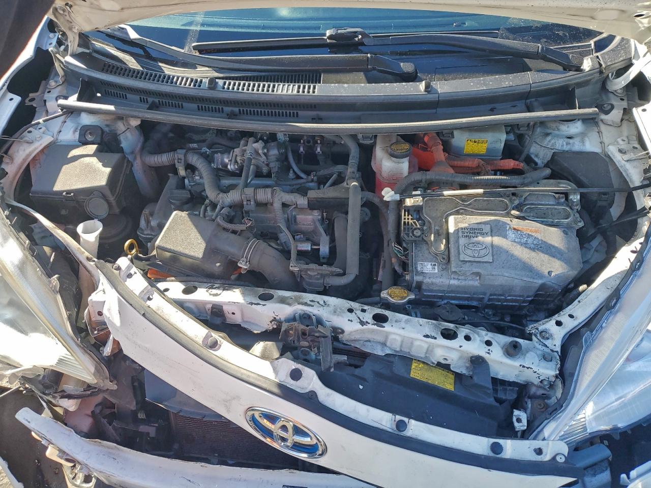 2013 TOYOTA PRIUS C photo 11