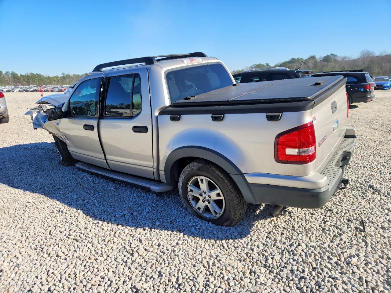 2007 FORD EXPLORER SPORT TRAC XLT photo 2