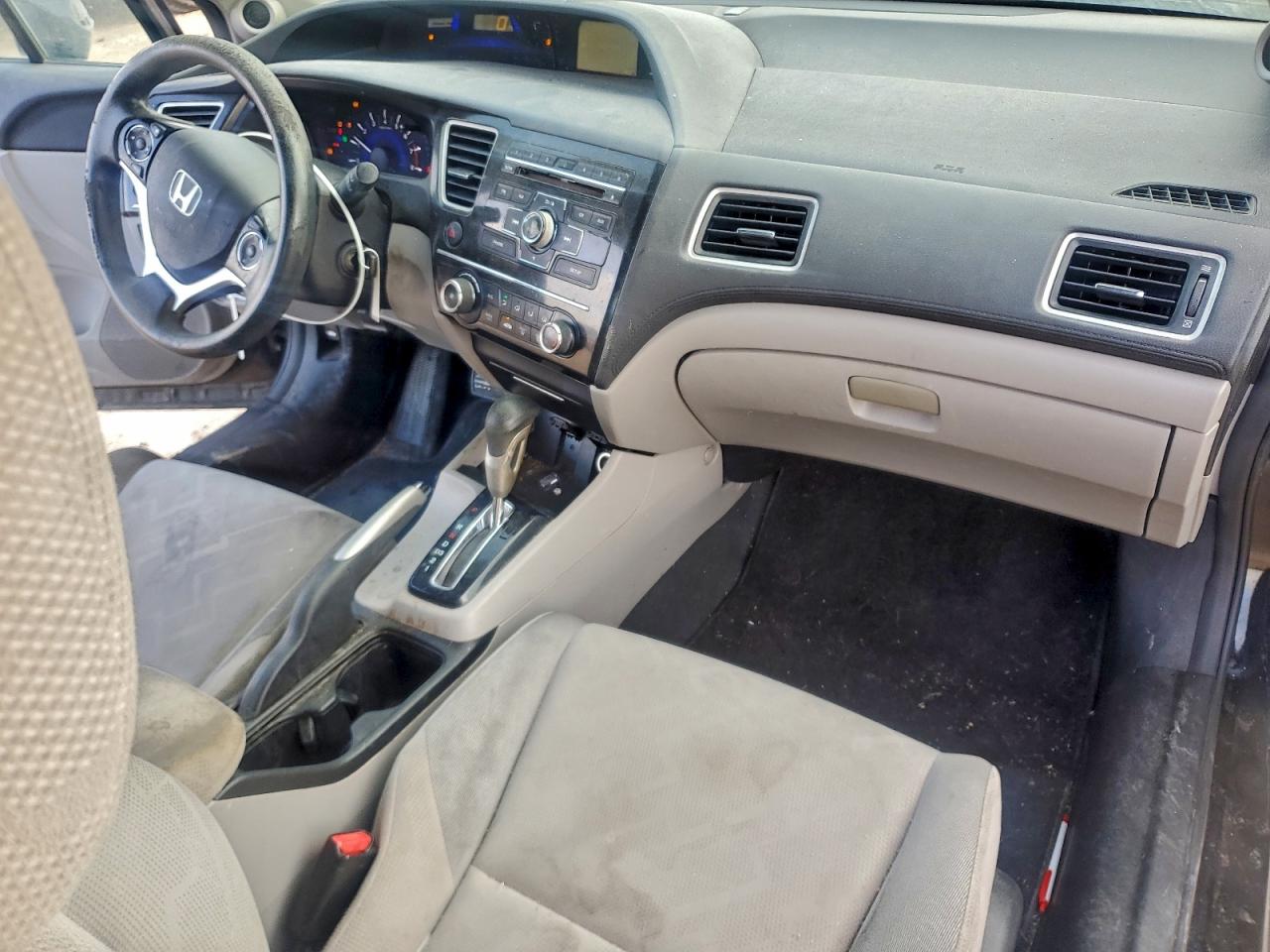 2013 HONDA CIVIC LX photo 8