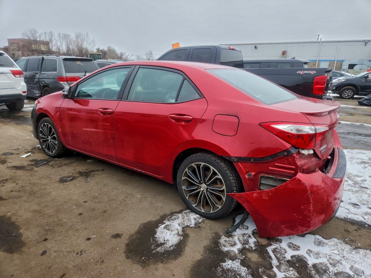 2014 TOYOTA COROLLA L photo 2