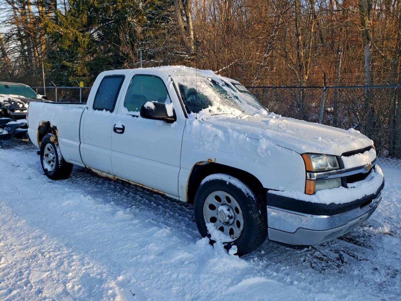 2005 CHEVROLET SILVERADO C1500 photo 4
