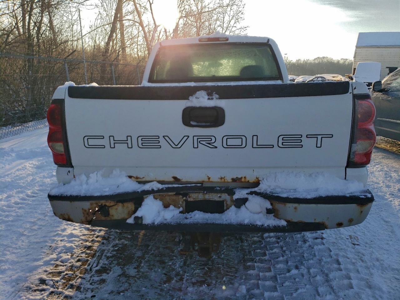 2005 CHEVROLET SILVERADO C1500 photo 6