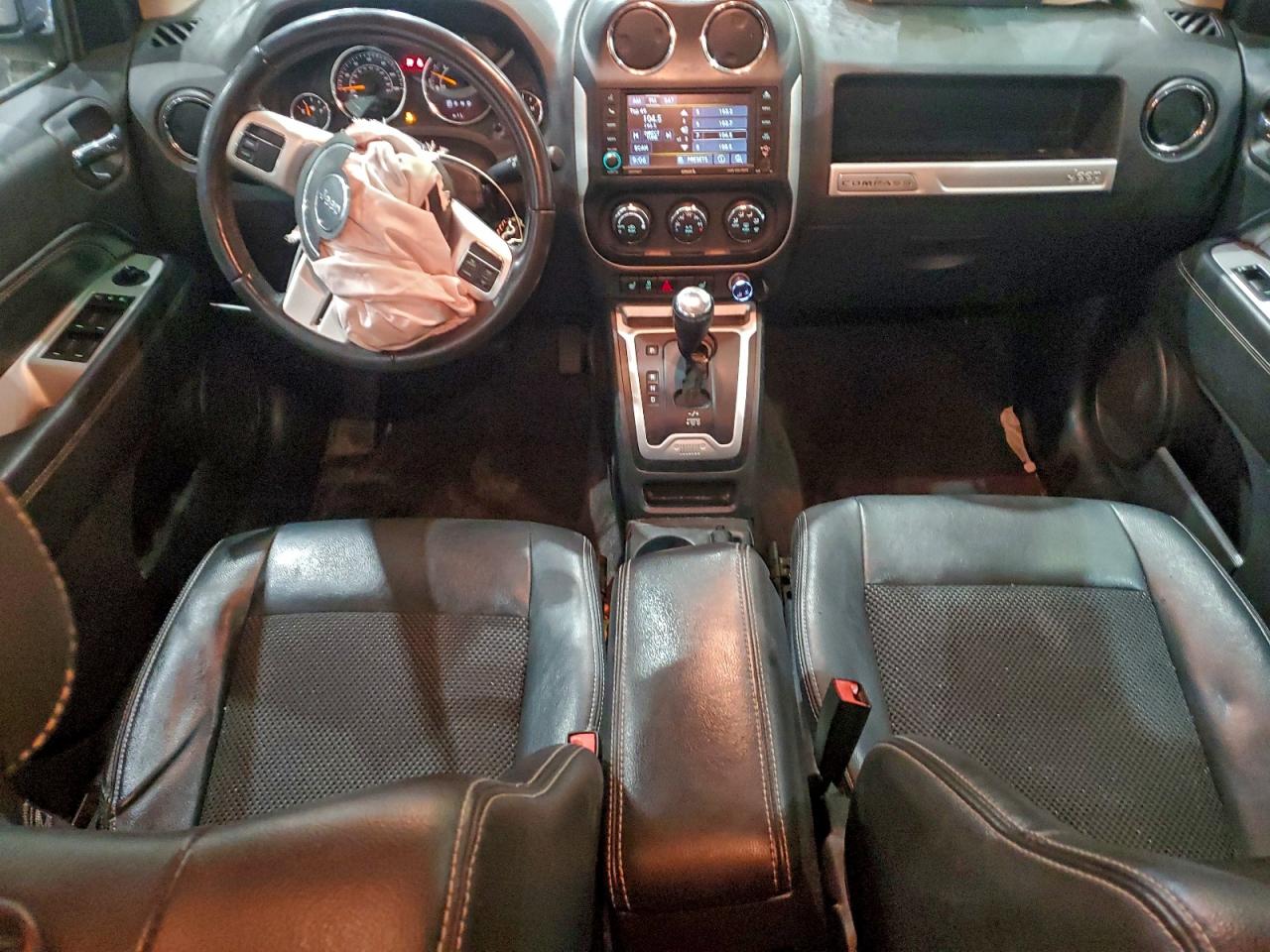 2017 JEEP COMPASS LATITUDE photo 8